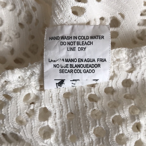 Annabelle short sleeve airy cream top, size L - Picture 8 of 8